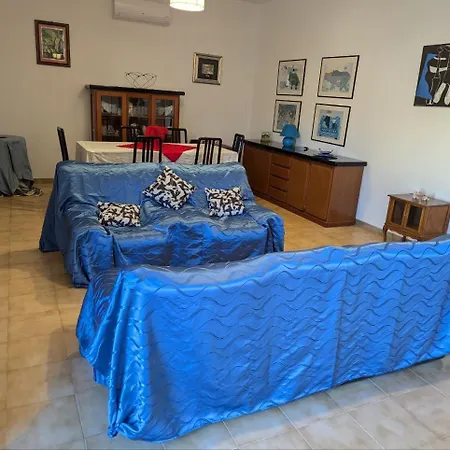 Comfort Con Ampio Balcone Apartment *